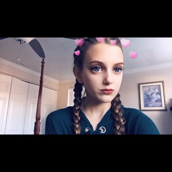 Meet your Posher, Paige - Picture 2 of 2